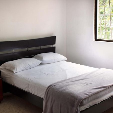 Apartamentos Limonar Cali Exteriör bild